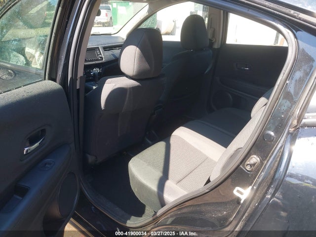 3CZRU6H36NM722813 Honda Hr-v Awd Lx