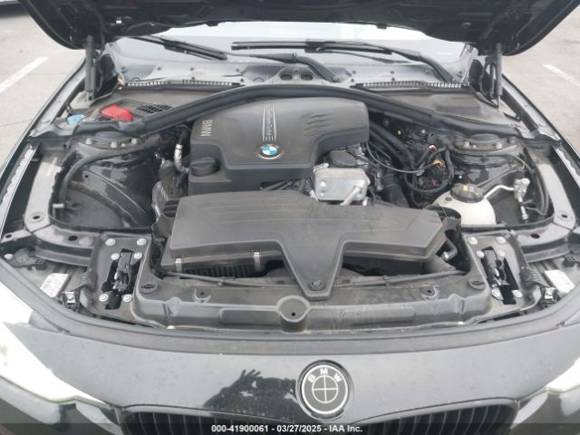 WBA8A3C5XJA494949 BMW 320i Xdrive