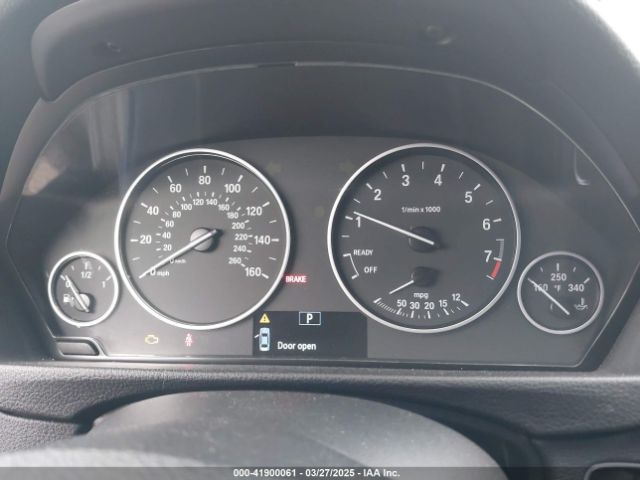 WBA8A3C5XJA494949 BMW 320i Xdrive