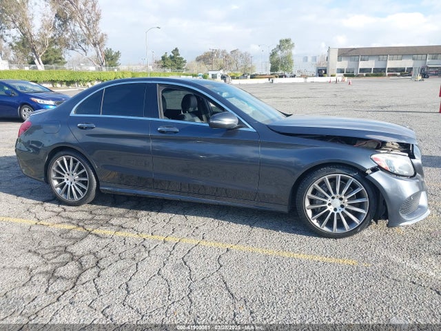55SWF4JB6GU161401 Mercedes-Benz C 300 Luxury/sport