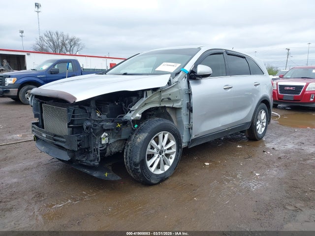 5XYPGDA31KG436492 KIA Sorento 2.4l Lx