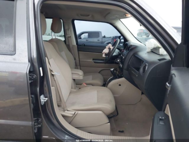 1C4NJPBA1ED869661 Jeep Patriot Sport