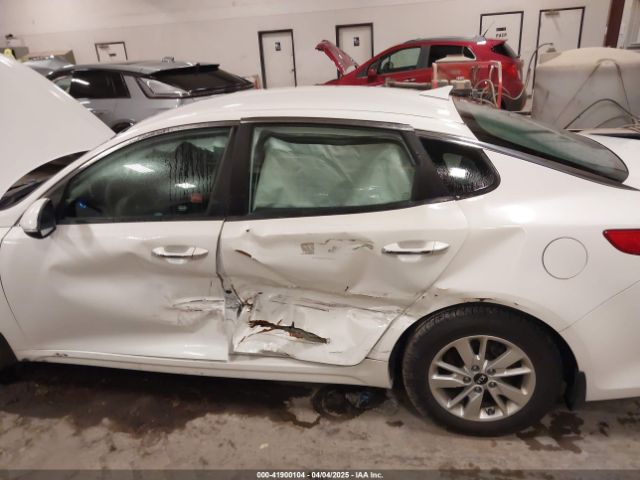 KNAGT4L33J5205798 KIA Optima Lx