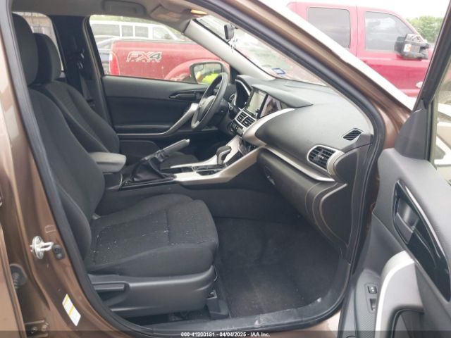 2020 MITSUBISHI ECLIPSE CROSS JA4AS3AAXLZ021438 Photo 4
