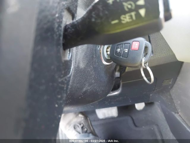JTMBFREVXED076194 Toyota RAV4 LE