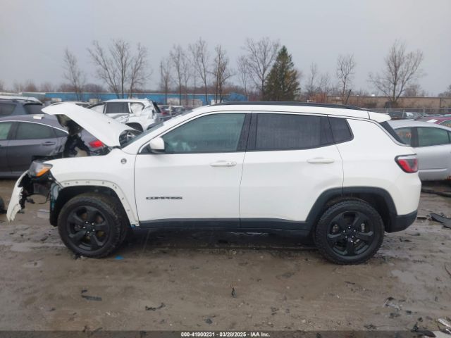 3C4NJCBB4KT778018 Jeep Compass Latitude Fwd