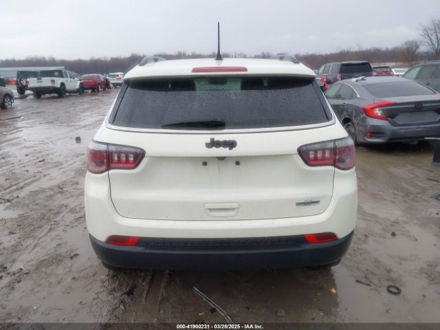 3C4NJCBB4KT778018 Jeep Compass Latitude Fwd