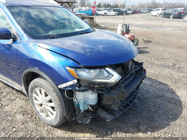 Nissan ROGUE SV 2017 5N1AT2MV4HC896192 Image 17