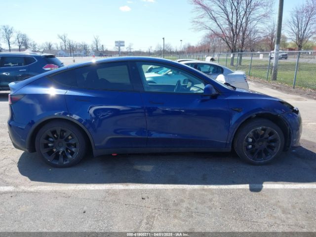 7SAYGDEE3NF449873 Tesla Model Y Long Range Dual Motor All-wheel Drive