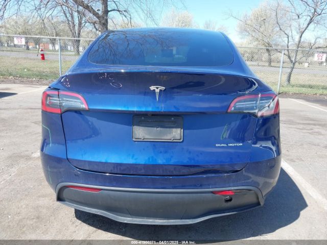 7SAYGDEE3NF449873 Tesla Model Y Long Range Dual Motor All-wheel Drive