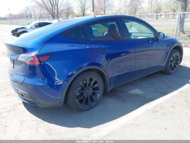 7SAYGDEE3NF449873 Tesla Model Y Long Range Dual Motor All-wheel Drive