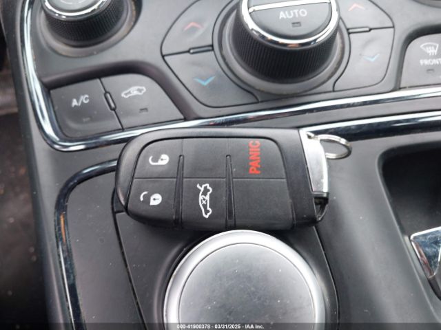 1C3CCCBB8FN626447 Chrysler 200 S