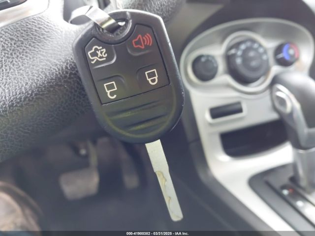 3FADP4BJ1JM134319 Ford FIESTA SE