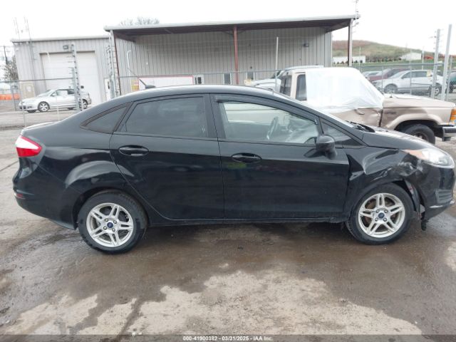 3FADP4BJ1JM134319 Ford FIESTA SE