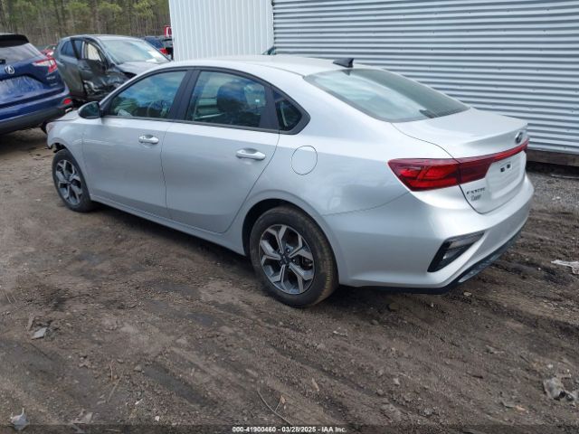 3KPF24AD6ME370640 KIA Forte Lxs