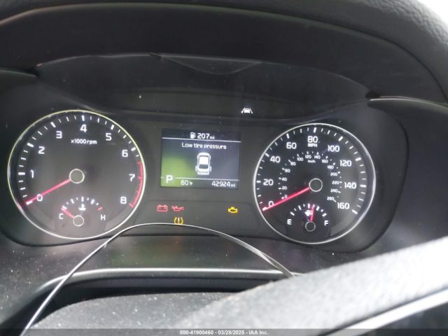 3KPF24AD6ME370640 KIA Forte Lxs