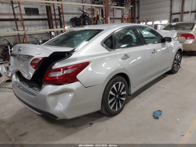 1N4AL3AP0JC266584 Nissan Altima 2.5 Sv