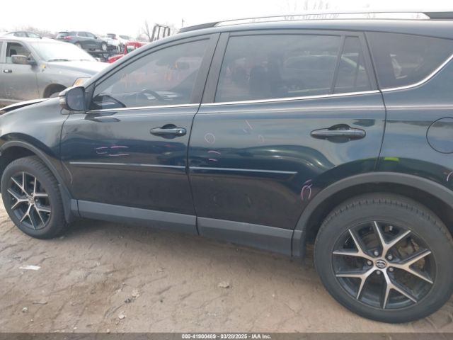 2T3JFREV0HW573435 Toyota RAV4 SE