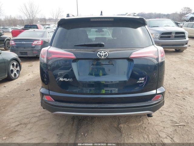 2T3JFREV0HW573435 Toyota RAV4 SE