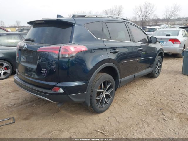 2T3JFREV0HW573435 Toyota RAV4 SE