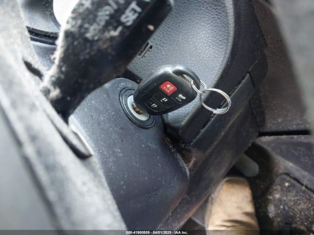2T1BURHE6HC843736 Toyota COROLLA LE