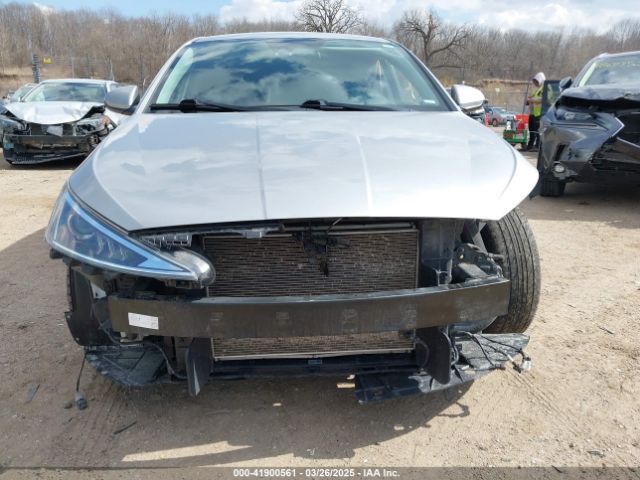 5NPD84LF8LH571955 Hyundai ELANTRA SEL