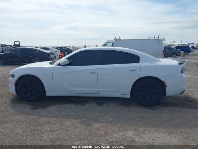 2C3CDXBG8FH902702 Dodge Charger Se