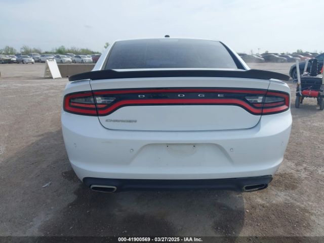 2C3CDXBG8FH902702 Dodge Charger Se