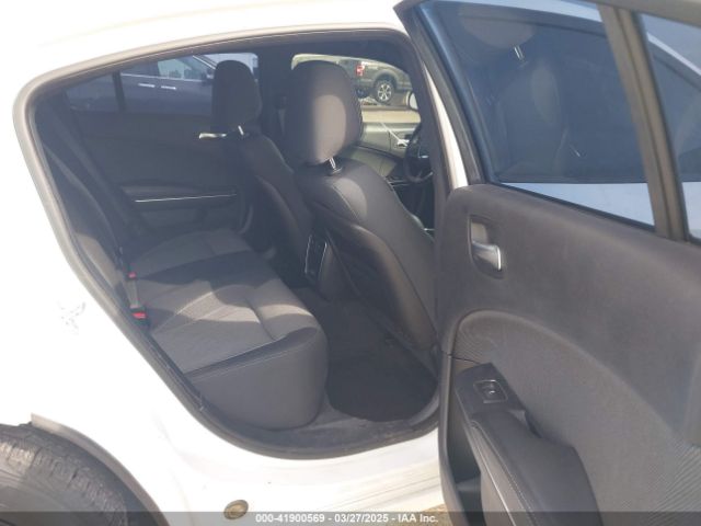2C3CDXBG8FH902702 Dodge Charger Se