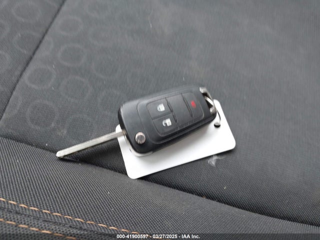 KL7CJKSB4HB183582 Chevrolet TRAX LS