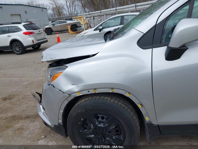 KL7CJKSB4HB183582 Chevrolet TRAX LS