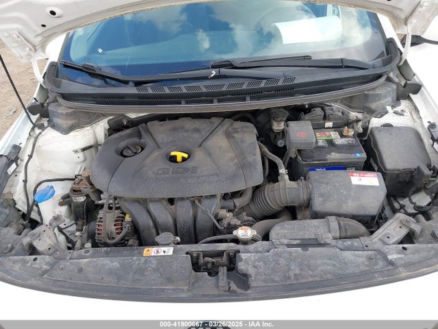 KNAFK5A85H5668040 KIA FORTE LX
