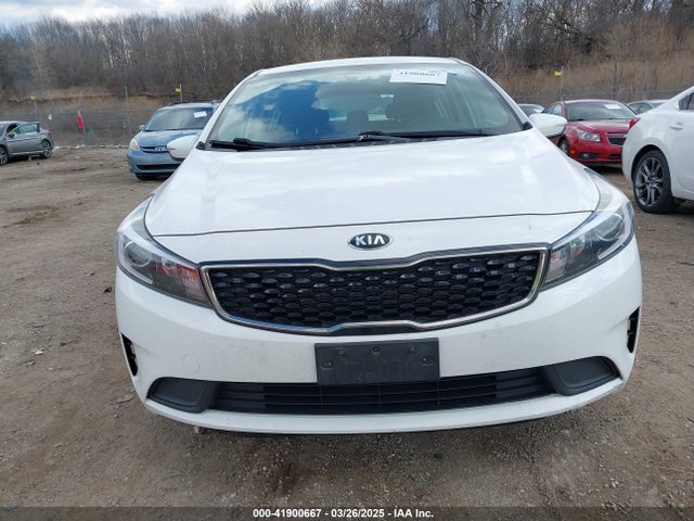 KNAFK5A85H5668040 KIA FORTE LX