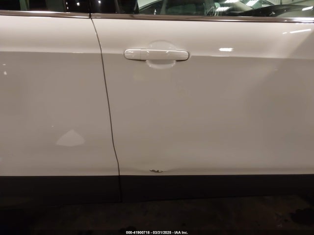 1FMCU9GX7FUC42905 Ford ESCAPE SE