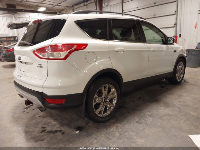 1FMCU9GX7FUC42905 Ford ESCAPE SE