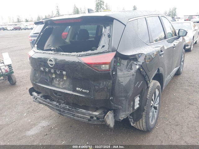 5N1BT3BB3NC687959 Nissan Rogue Sv Intelligent Awd