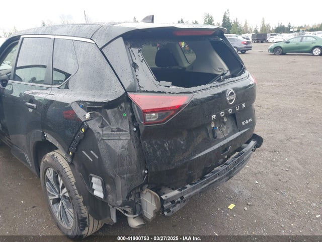 5N1BT3BB3NC687959 Nissan Rogue Sv Intelligent Awd