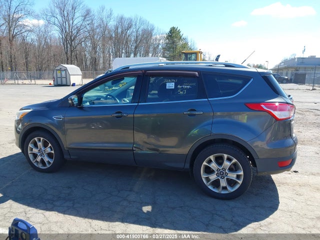 1FMCU9J97FUB15145 Ford Escape Titanium