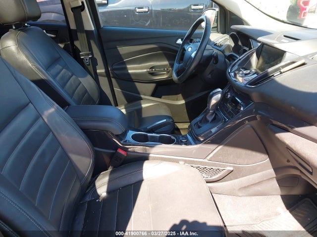 1FMCU9J97FUB15145 Ford Escape Titanium