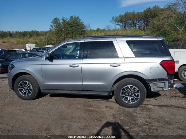 1FMJU1J83REA41737 Ford Expedition Xlt