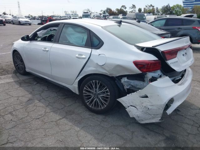 3KPF54AD4RE806934 KIA Forte Gt-line