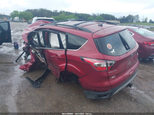 1FMCU0G97HUA31462 Ford ESCAPE SE
