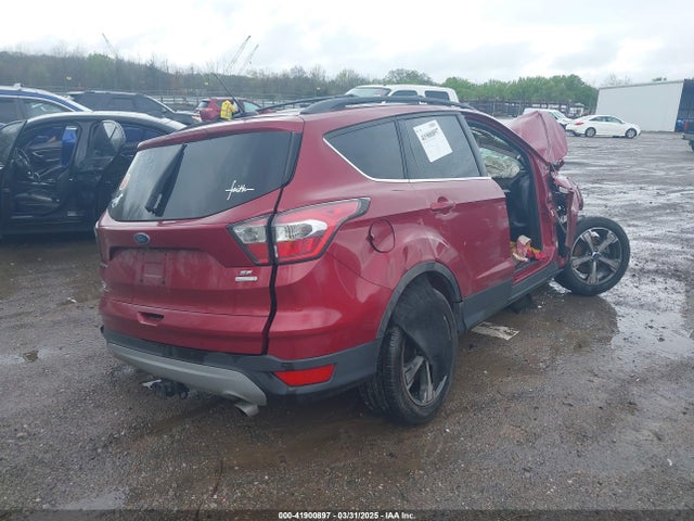 1FMCU0G97HUA31462 Ford ESCAPE SE