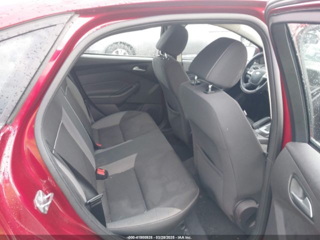 1FADP3F2XEL217378 Ford FOCUS SE