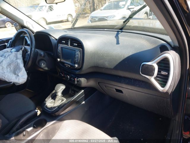 KNDJ63AU1L7079387 KIA Soul Gt-line