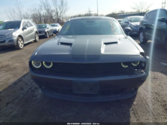 2C3CDZAG2KH612656 Dodge Challenger Sxt