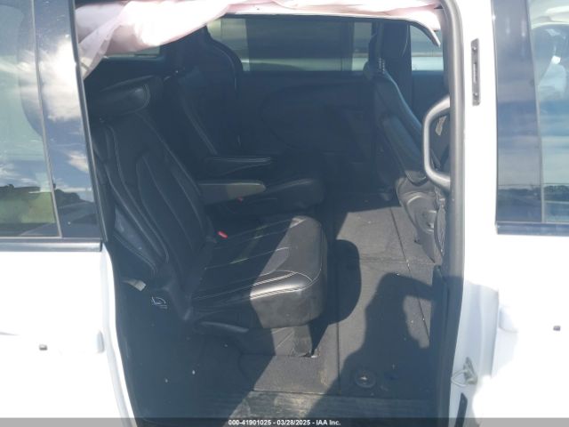 2C4RC1BG6RR117003 Chrysler Pacifica Touring L