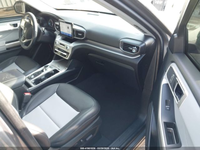 2022 FORD EXPLORER 1FMSK8DHXNGC18409 Photo 4