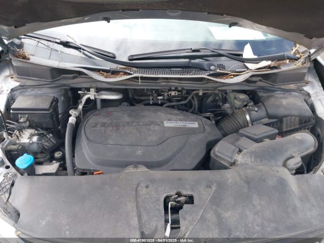 5FNRL6H92JB004882 Honda Odyssey Elite