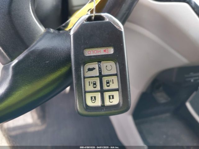 5FNRL6H92JB004882 Honda Odyssey Elite